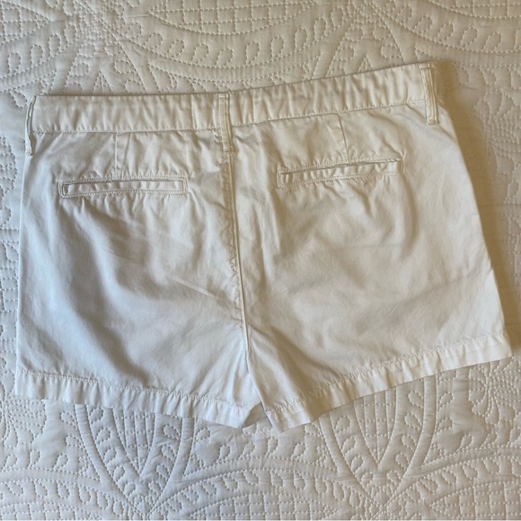 Joie Shorts Kaki Cotton Travelers Short - Picture 9 of 9